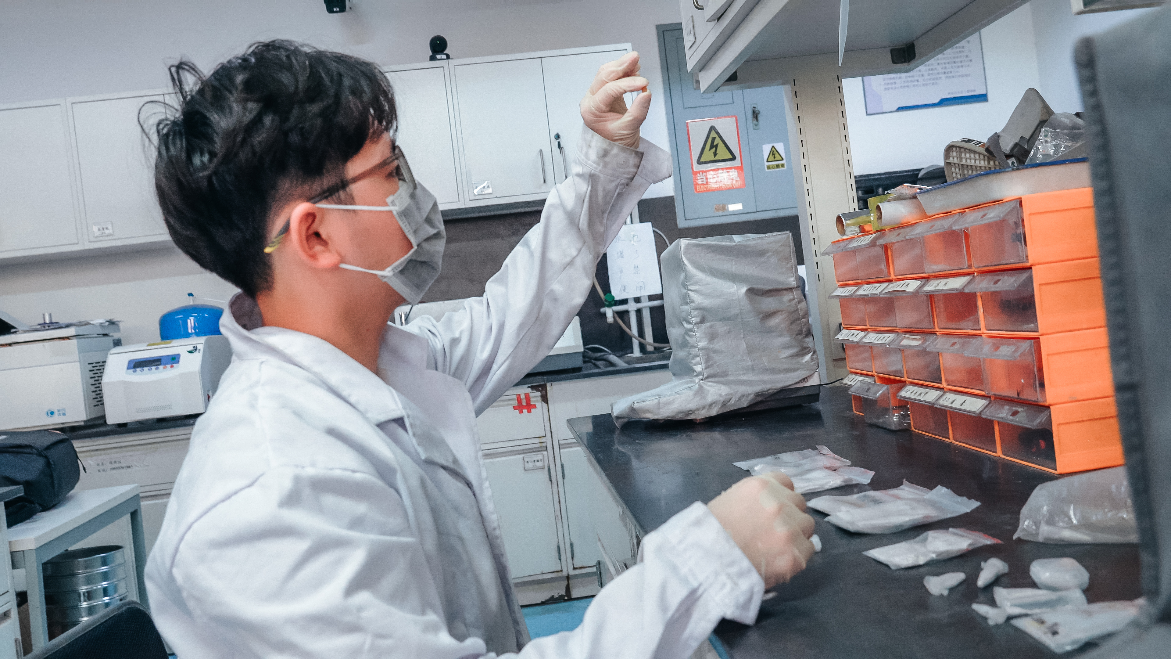 1762411126162266.jpg 1762411126162266.jpg